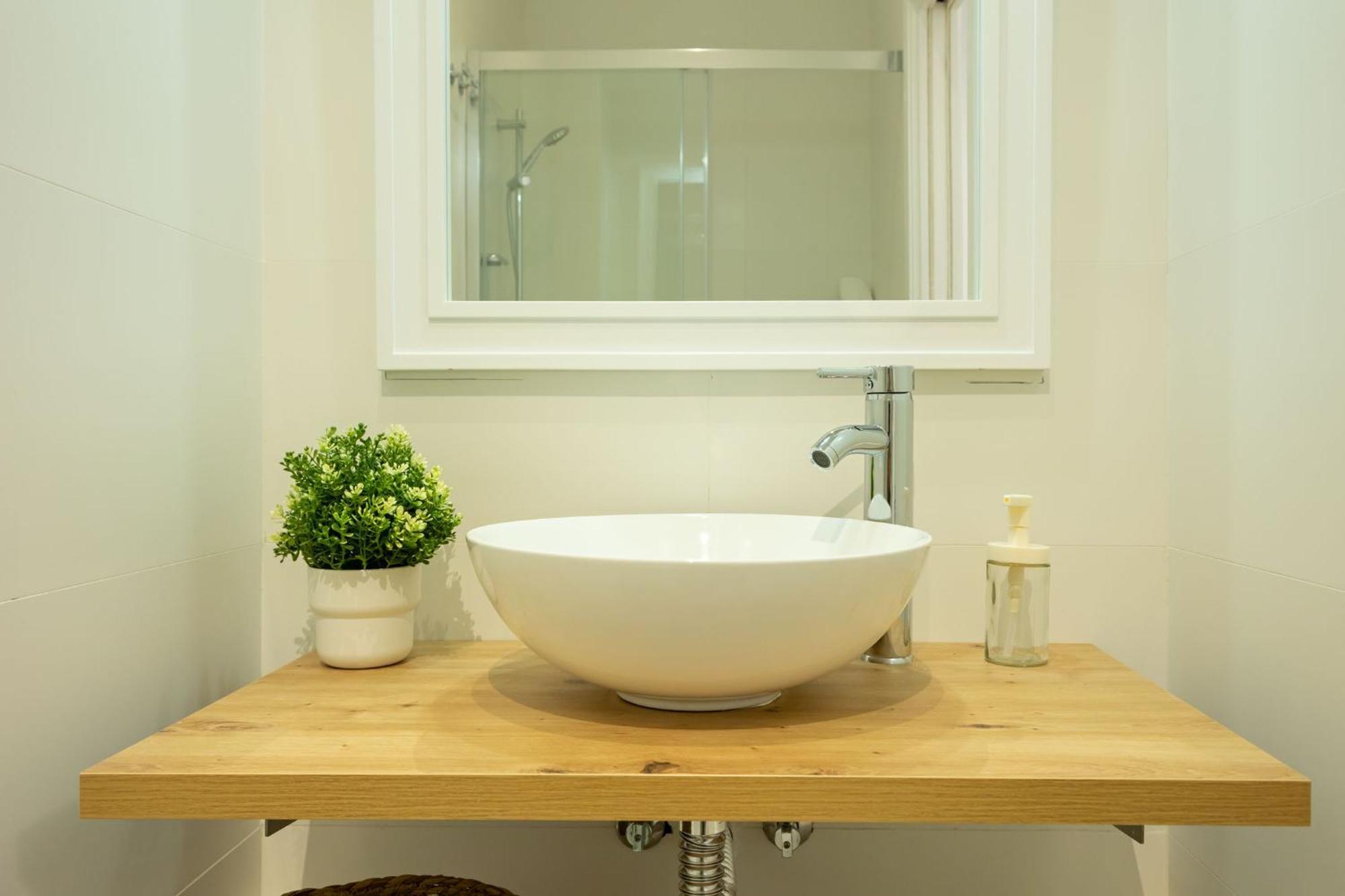 New! La Casa Del Cerrajero Apartment Sevilla Bagian luar foto