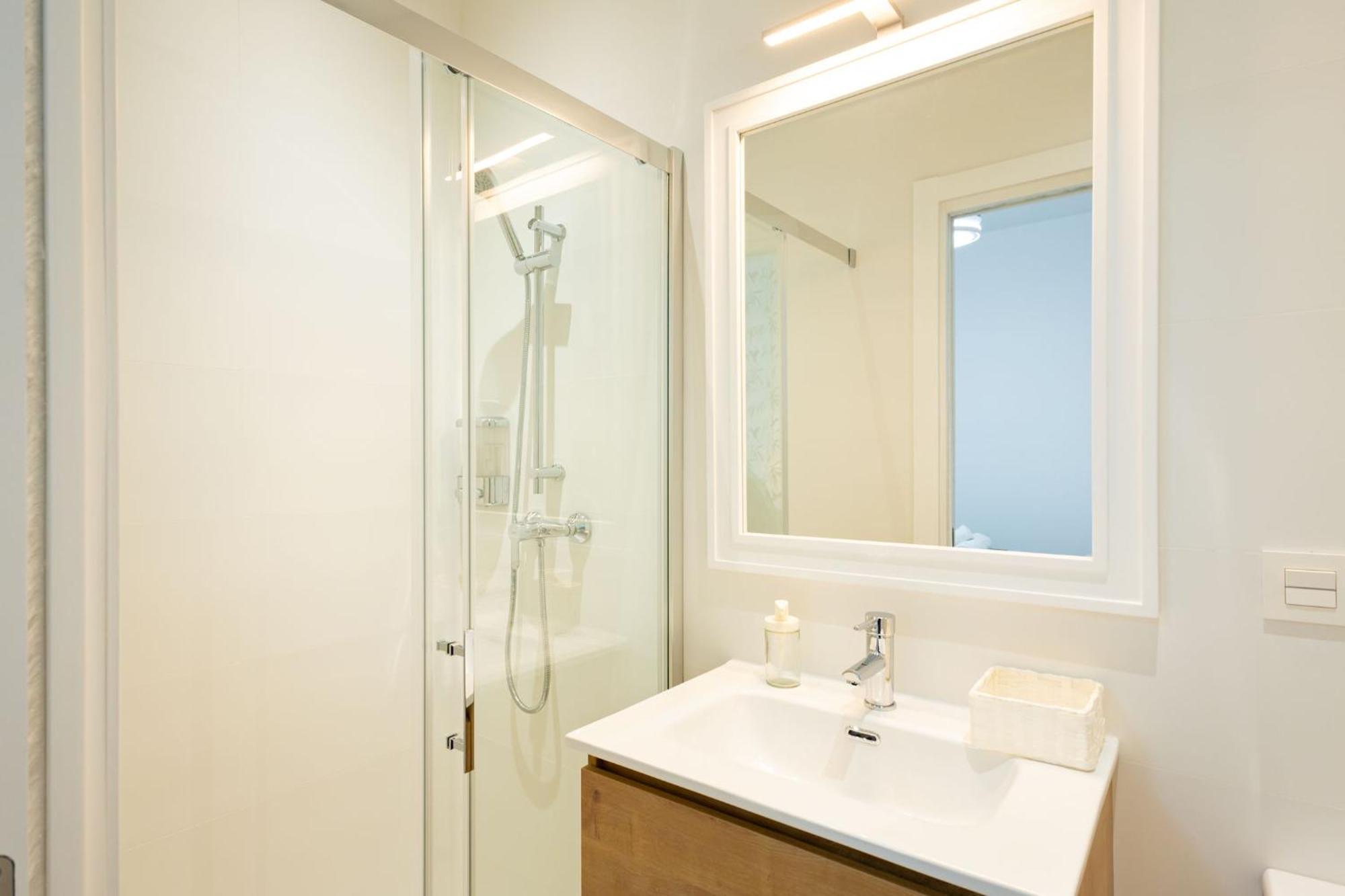 New! La Casa Del Cerrajero Apartment Sevilla Bagian luar foto